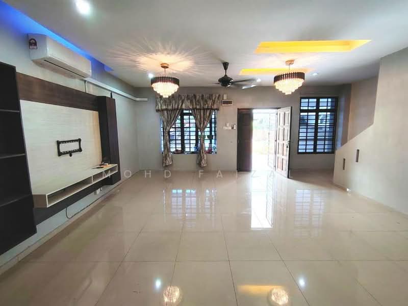 Rumah Teres 2 Tingkat untuk Dijual di Mantin (Negeri Sembilan) - Mohd Faizal - Living Room - PropertyGuru.com.my