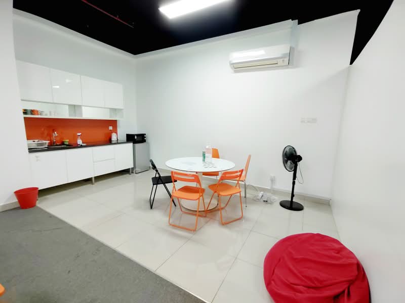 Office for Rent in Petaling Jaya (Selangor) - Cris Liu - Kitchen - PropertyGuru.com.my