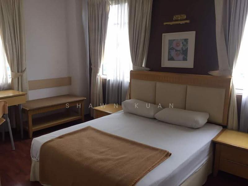 Kediaman Servis untuk Dijual di Holiday Place (D-Villa Residence) - Shawn Kuan - Bedroom - PropertyGuru.com.my