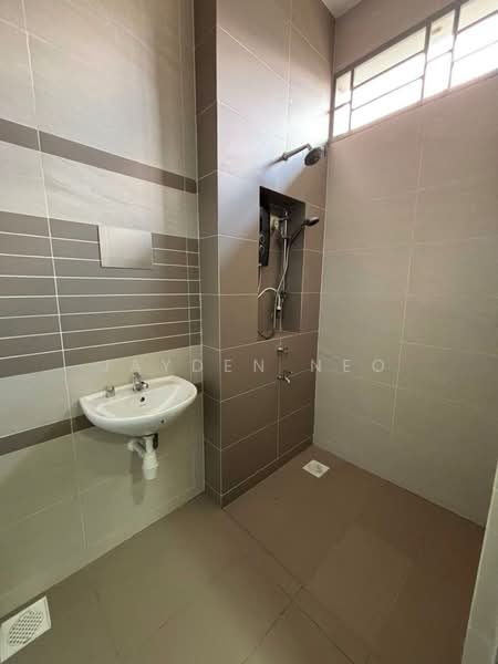 Kondominium untuk Dijual di The Seed Taman Sutera Utama - Jayden Neo - Bathroom - PropertyGuru.com.my