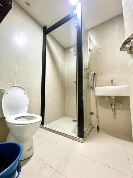 Servis Apartment untuk Dijual di Maisson - Fatin Ismail - Bathroom - PropertyGuru.com.my