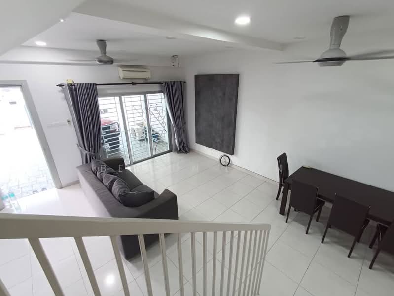 2-storey Terraced House for Sale in Puncak Alam (Selangor) - Benson Lian - Living Room - PropertyGuru.com.my