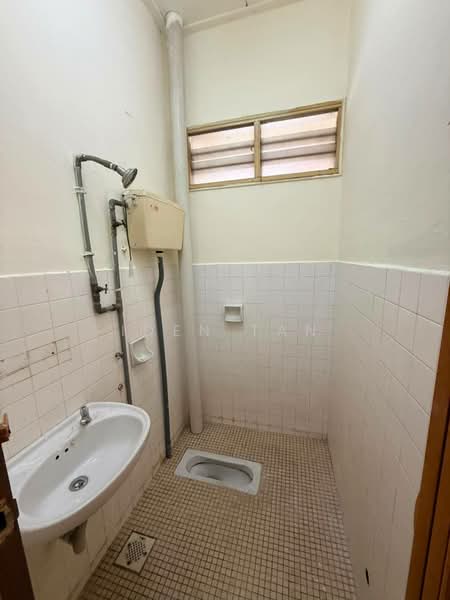 1-storey Terraced House for Sale in Taman Perling (Perling) - Iden Tan - PropertyGuru.com.my