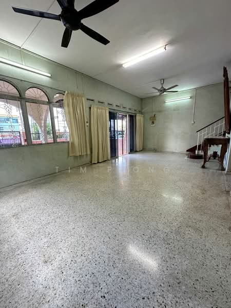 Semi-Detached House for Sale in Taman Mayfair (Klebang) - Tim Piong - Living Room - PropertyGuru.com.my