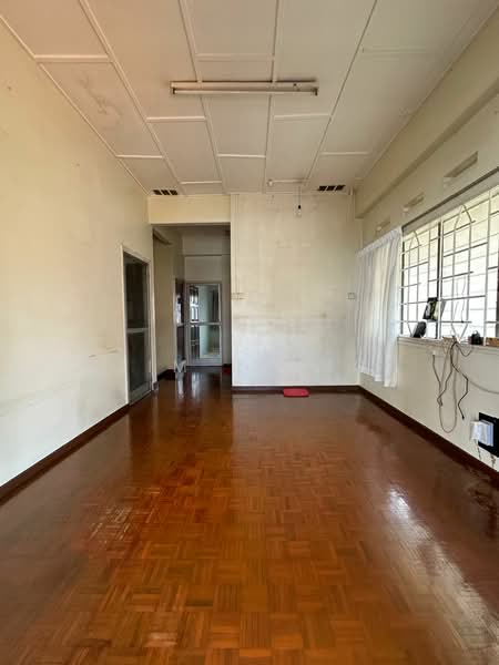 Semi-Detached House for Sale in Taman Mayfair (Klebang) - Tim Piong - Living Room - PropertyGuru.com.my