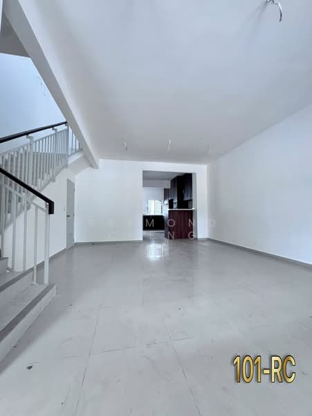 2-storey Terraced House for Sale in Setia Utama (Setia Alam) - Raymond Cheng - Interior - PropertyGuru.com.my