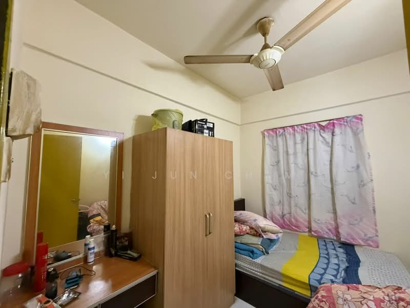 Pangsapuri untuk Dijual di Ixora - Yi Jun Cham - Bedroom - PropertyGuru.com.my
