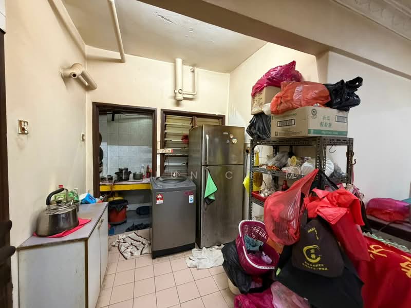 Pangsapuri untuk Dijual di Ixora - Yi Jun Cham - Kitchen - PropertyGuru.com.my