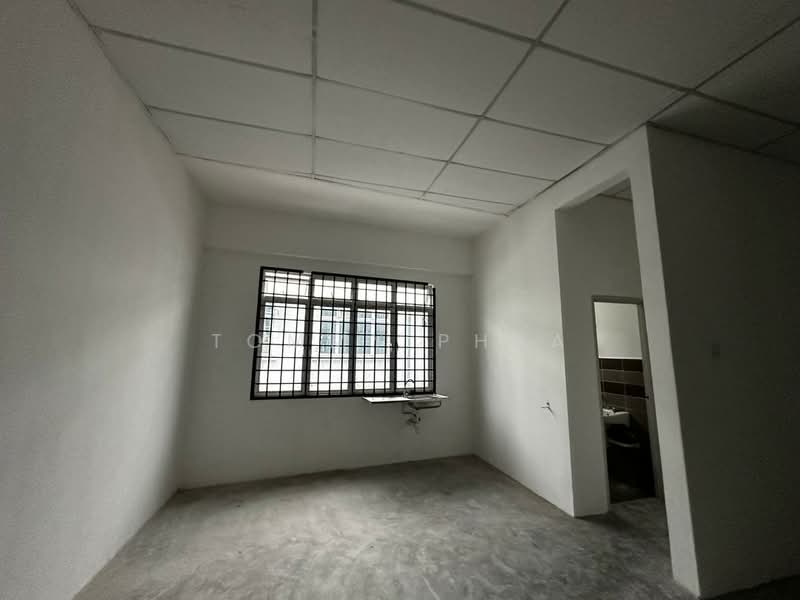 Kedai / Pejabat untuk Dijual di Taman Bukit Dahlia (Pasir Gudang) - Tommy Phua - Interior - PropertyGuru.com.my
