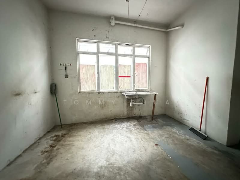 Kedai / Pejabat untuk Dijual di Taman Bukit Dahlia (Pasir Gudang) - Tommy Phua - Interior - PropertyGuru.com.my