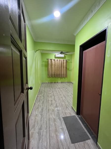 Rumah Teres 2 Tingkat untuk Dijual di Bayan Baru (Penang) - Ben Hew - Corridor - PropertyGuru.com.my