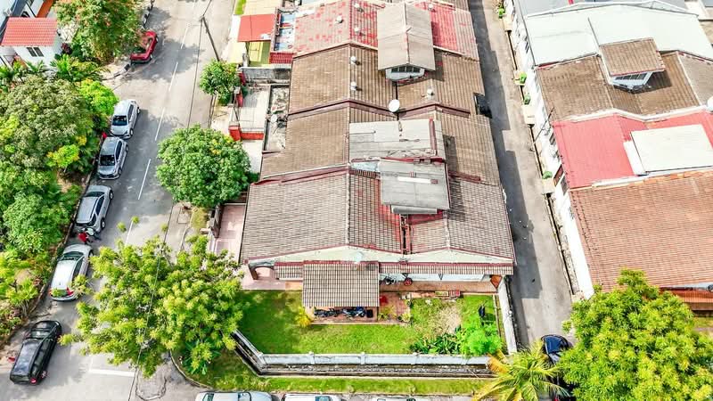 1-storey Terraced House for Sale in Taman Lucky (Bangsar) - Firdaus Husin - Exterior - PropertyGuru.com.my
