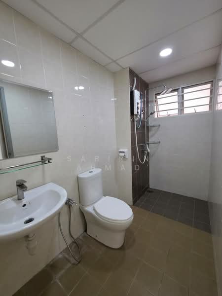 Kondominium untuk Dijual di Semarak @ Taman Raintree - Sabirin Ahmad - Bathroom - PropertyGuru.com.my