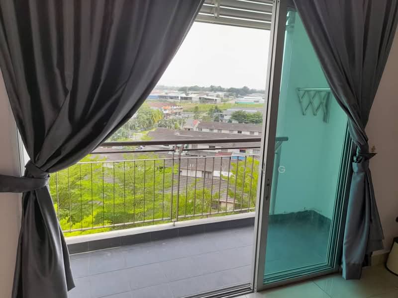 Pangsapuri untuk Dijual di East Bay (Seri Bayan) - Daniel Yong - Balcony - PropertyGuru.com.my