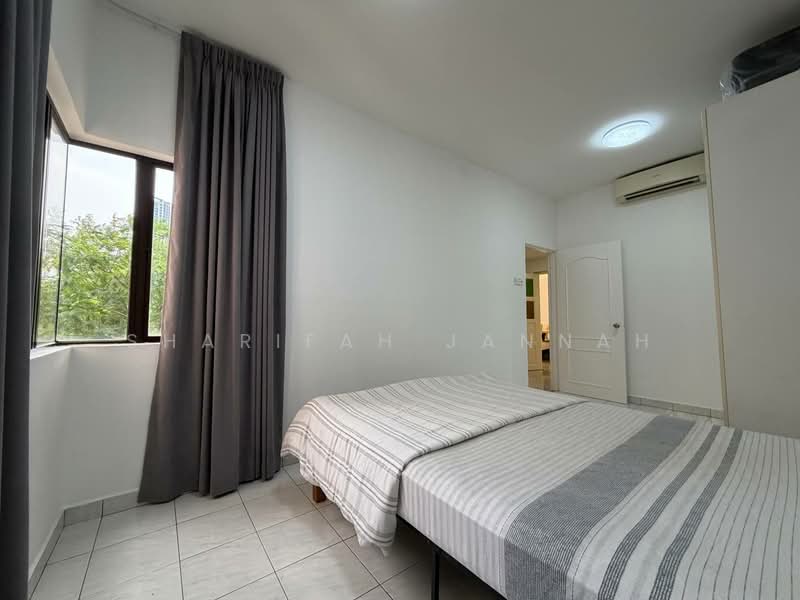 Kondominium untuk Dijual di Sunway Sutera Condominium - Sharifah Jannah - Bedroom - PropertyGuru.com.my