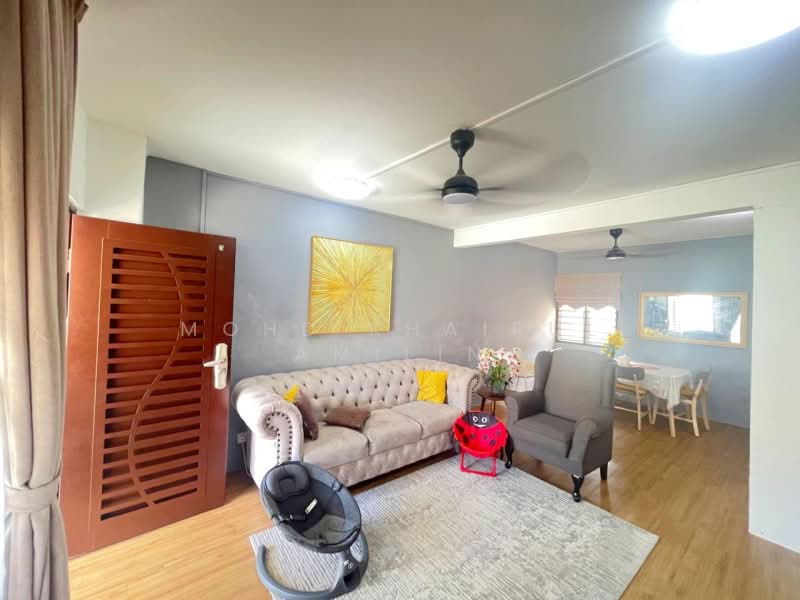 Rumah Teres 2 Tingkat untuk Dijual di Balakong (Cheras) - Mohd Khairul Amilin - Living Room - PropertyGuru.com.my