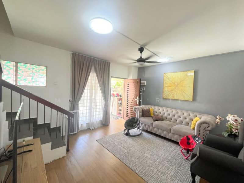 Rumah Teres 2 Tingkat untuk Dijual di Balakong (Cheras) - Mohd Khairul Amilin - Living Room - PropertyGuru.com.my