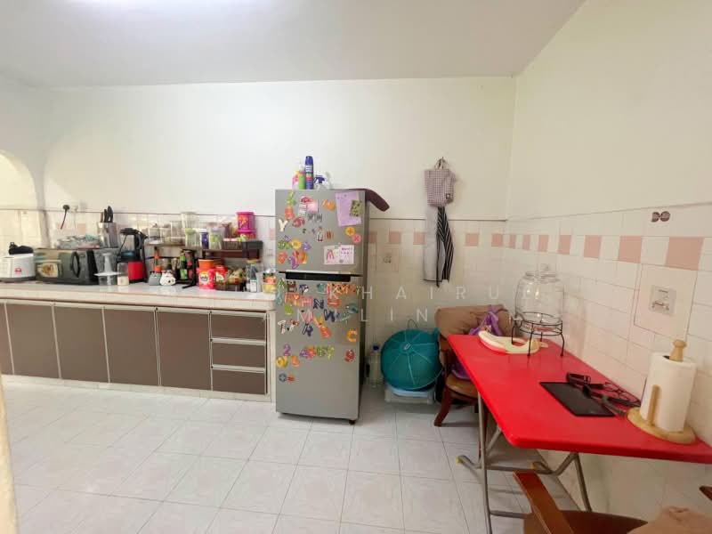 Rumah Teres 2 Tingkat untuk Dijual di Balakong (Cheras) - Mohd Khairul Amilin - Kitchen - PropertyGuru.com.my