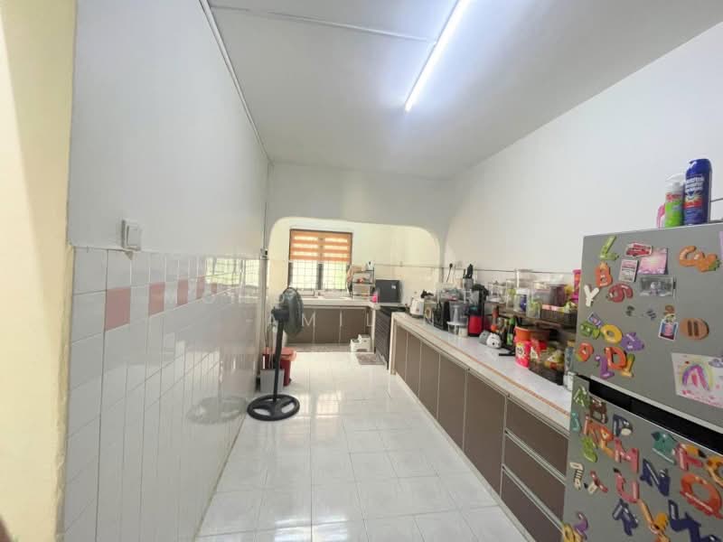 Rumah Teres 2 Tingkat untuk Dijual di Balakong (Cheras) - Mohd Khairul Amilin - Kitchen - PropertyGuru.com.my