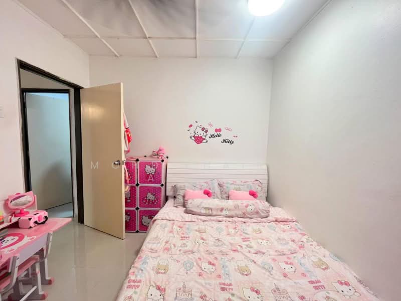 Rumah Teres 2 Tingkat untuk Dijual di Balakong (Cheras) - Mohd Khairul Amilin - Bedroom - PropertyGuru.com.my