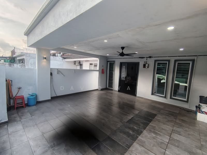 1-storey Terraced House for Sale in Seri Kembangan (Selangor) - David Wan - Exterior - PropertyGuru.com.my