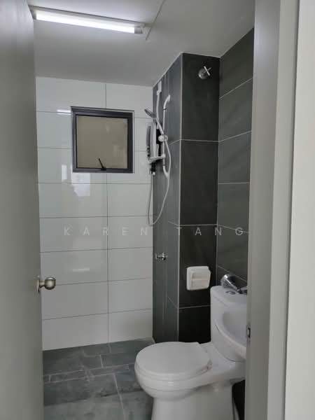 Servis Apartment untuk Disewa di Traders Garden @ Cheras Selatan - Karen Tang - Bathroom - PropertyGuru.com.my