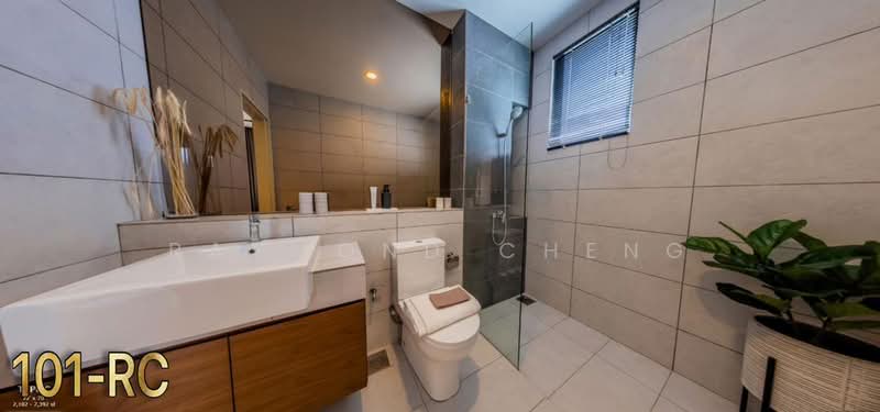 Rumah Teres 2 Tingkat untuk Dijual di Bandar Gamuda Cove (Dengkil) - Raymond Cheng - Bathroom - PropertyGuru.com.my