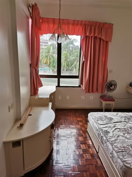 Kondominium untuk Dijual di Grand View - Aster Ng - Bedroom - PropertyGuru.com.my