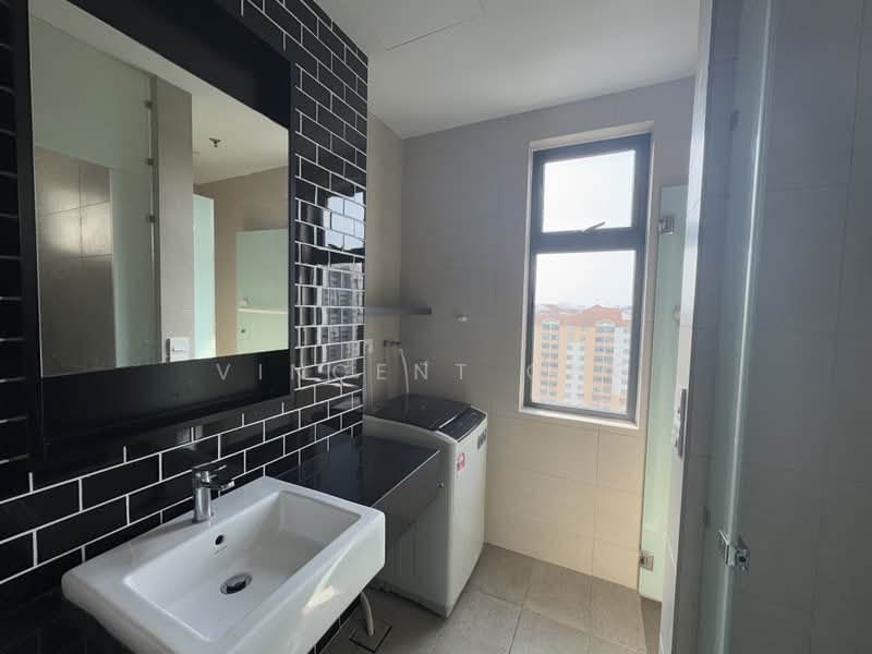 Servis Apartment untuk Dijual di Union Suites - Vincent Ong - Bathroom - PropertyGuru.com.my