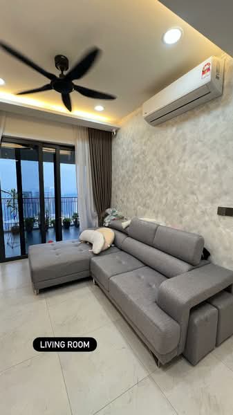 Servis Apartment untuk Dijual di The Goodwood Residence - TT Chan - Living Room - PropertyGuru.com.my