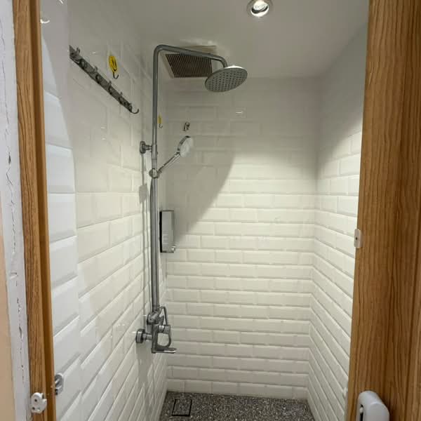 Rumah Banglo untuk Dijual di Kampung Sungai Jarom (Jenjarom) - Aiden Dang - Bathroom - PropertyGuru.com.my