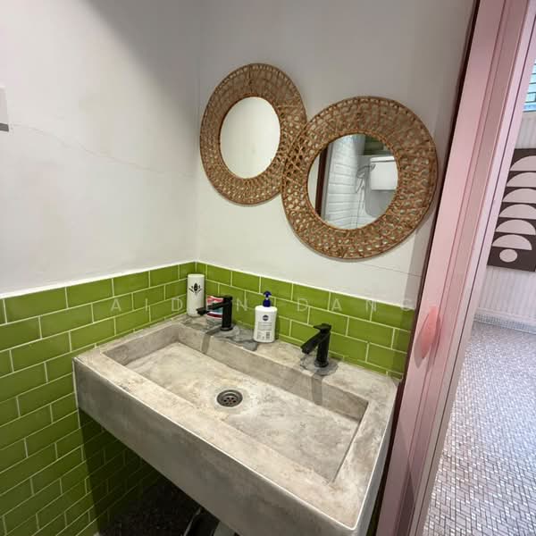 Rumah Banglo untuk Dijual di Kampung Sungai Jarom (Jenjarom) - Aiden Dang - Bathroom - PropertyGuru.com.my