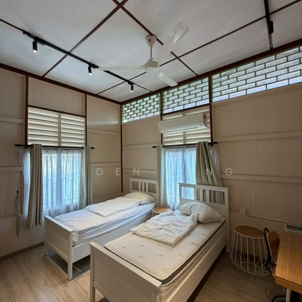 Rumah Banglo untuk Dijual di Kampung Sungai Jarom (Jenjarom) - Aiden Dang - Bedroom - PropertyGuru.com.my