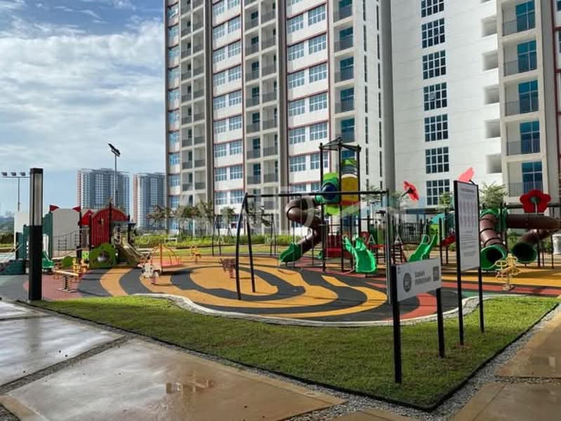Kondominium untuk Dijual di Lakefront Homes - Sofea Md Saad - Exterior - PropertyGuru.com.my