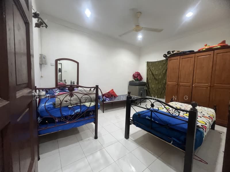 Semi-Detached House for Sale in Taman Yoon Chan (Seremban) - Chong Ming Ming - Bedroom - PropertyGuru.com.my