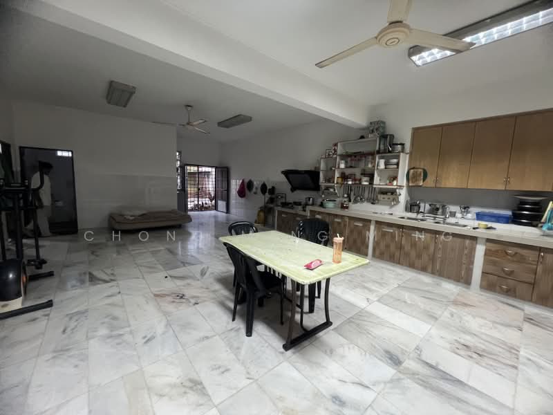 Semi-Detached House for Sale in Taman Yoon Chan (Seremban) - Chong Ming Ming - Kitchen - PropertyGuru.com.my