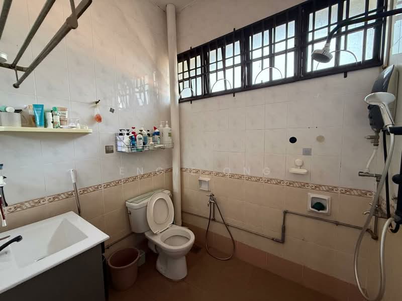 Rumah Berkembar untuk Disewa di Ayer Itam (Penang) - Engie Ong - Bathroom - PropertyGuru.com.my