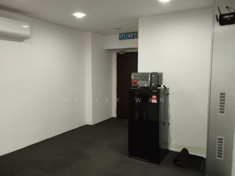 Pejabat untuk Disewa di Petaling Jaya (Selangor) - Desley Wan - Corridor - PropertyGuru.com.my