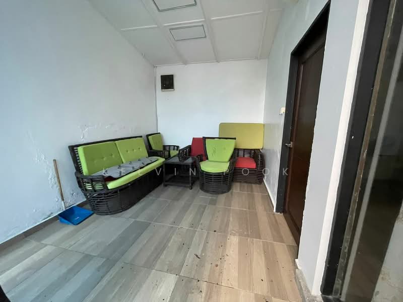 Rumah Berkembar untuk Dijual di Taman Jenderam Harmoni (Dengkil) - Kelvin Pook - Living Room - PropertyGuru.com.my
