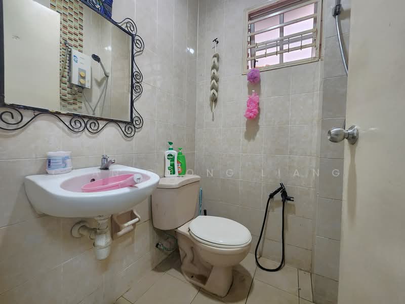 2-storey Terraced House for Sale in Bandar Bukit Puchong (Puchong) - Chan Chong Liang - Bathroom - PropertyGuru.com.my