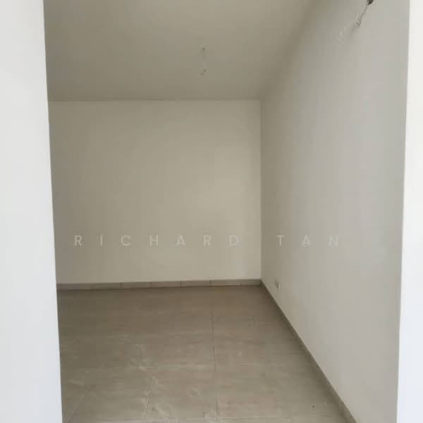 Service Residence for Sale at BSP 21 - Richard Tan - Kitchen/Dining - PropertyGuru.com.my