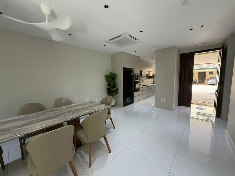 Rumah Teres 2.5 Tingkat untuk Dijual di Desa Parkcity (Kuala Lumpur) - Cyrus Soon - Dining Room - PropertyGuru.com.my