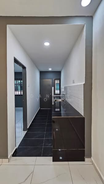 Rumah Teres 2 Tingkat untuk Dijual di Taman Delima (Kluang) - Daniel Yong - Kitchen - PropertyGuru.com.my