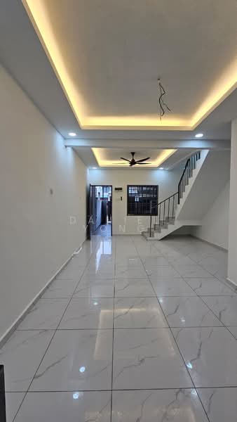 Rumah Teres 2 Tingkat untuk Dijual di Taman Delima (Kluang) - Daniel Yong - Living Room - PropertyGuru.com.my
