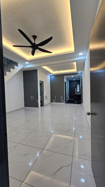 Rumah Teres 2 Tingkat untuk Dijual di Taman Delima (Kluang) - Daniel Yong - Living Room - PropertyGuru.com.my