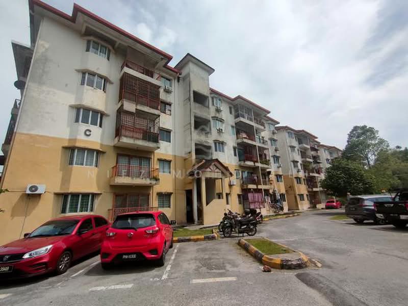 Pangsapuri untuk Dijual di Seraya Apartments - Niez Mohd Ali - Exterior - PropertyGuru.com.my