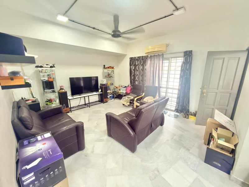 2-storey Terraced House for Sale in Putra Indah (Shah Alam) - Farhan Rafael - Living Room - PropertyGuru.com.my