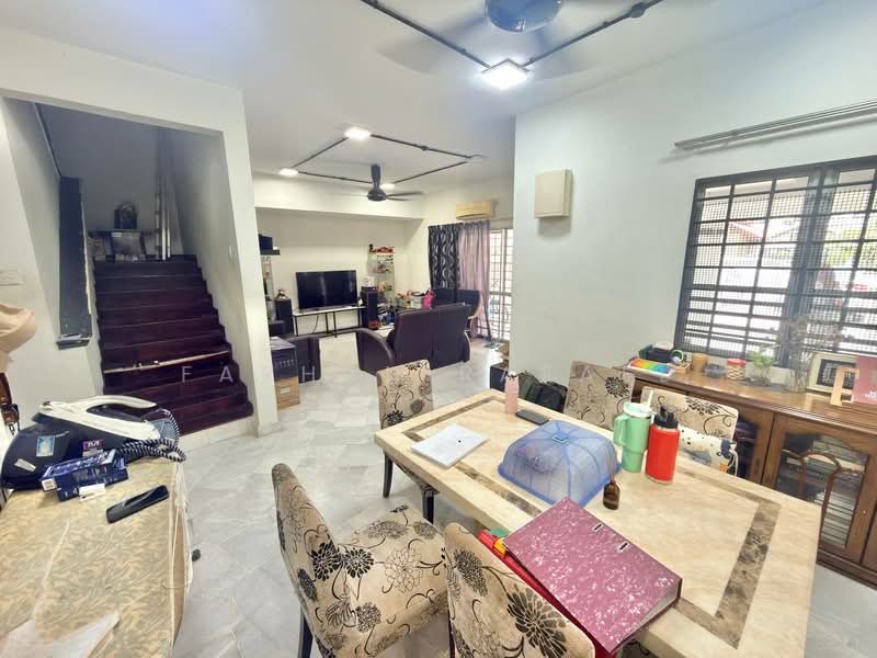 2-storey Terraced House for Sale in Putra Indah (Shah Alam) - Farhan Rafael - Living Room - PropertyGuru.com.my