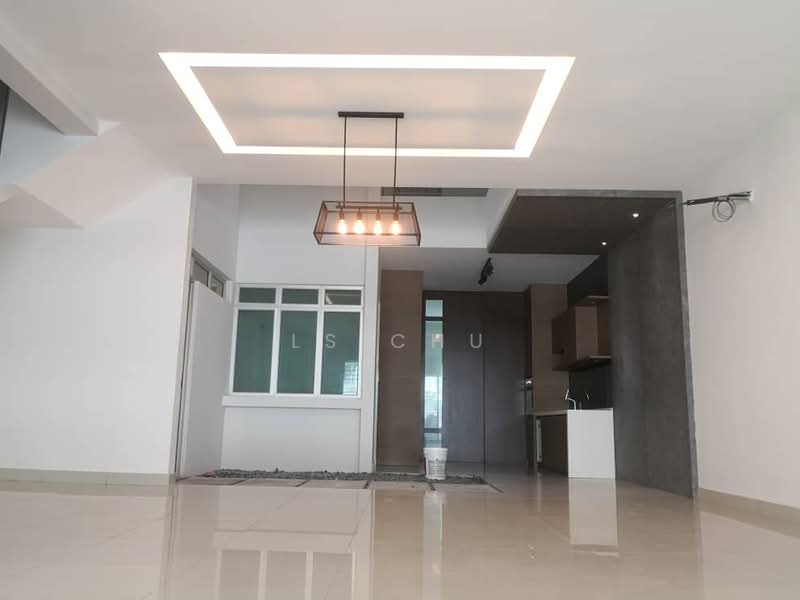 2-storey Terraced House for Sale in Kota Kemuning (Shah Alam) - LS Chu - Living Room - PropertyGuru.com.my