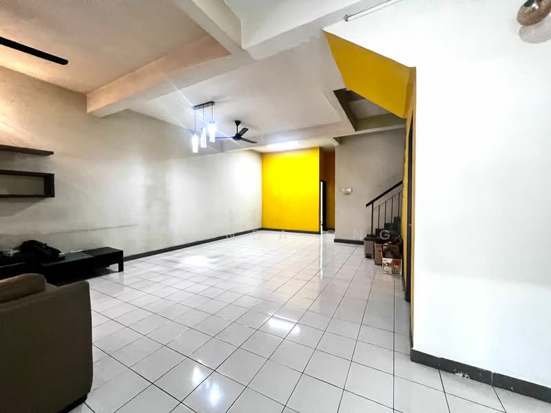 Rumah Teres 2 Tingkat untuk Dijual di Bukit Prima Pelangi (Batu) - Amanda Ong - Living Room - PropertyGuru.com.my